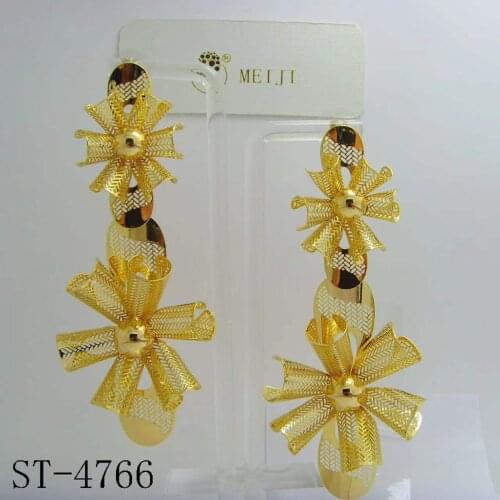 BWAVKE Dangle Earrings