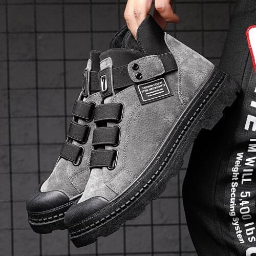 High-top Casual Leather Shoes Men Streetwear Ankle Boots Male Wearable Motorcycle Boots Man Big Size 39-44 Sneakers Autumn 2021