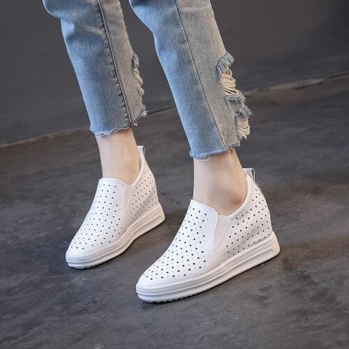 In 2020, the new height increase was thin, sports and leisure solid color student womens shoes, simple one-pedal