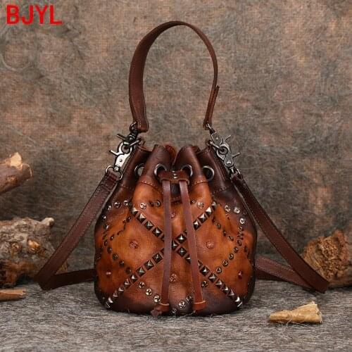 2020 New rivet retro leather small handbag women shoulder messenger bag female slung original handmade soft leather bucket bags