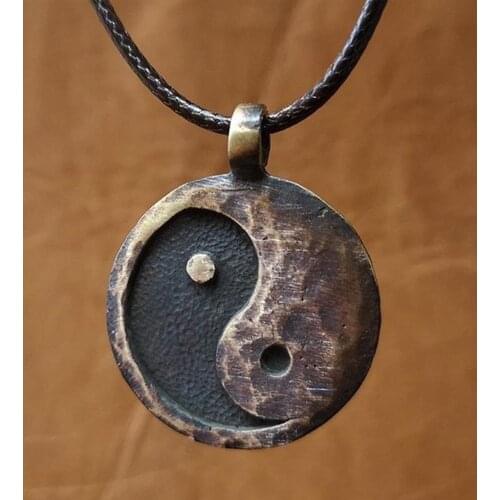 Drop Ship Black Obsidian Bagua Necklace Pendant Yin Pendant Yang Pendant Jade Chain Jade With Jewelry Beads Black F0X5