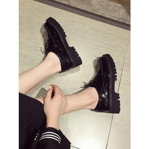 Leather shoes 2020 new autumn soft sole fashion comfortable casual lace-up thickness shoes