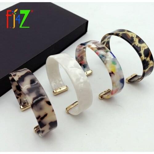 F.J4Z New ZA Leopard Bangle Bracelets Women Tortoiseshell Acrylic Bangle Fashion Minimalism Resin Cuff Bracelets Punk Jewelry