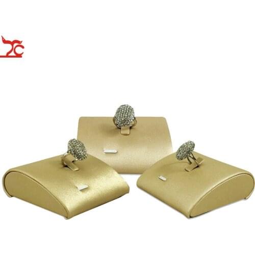 3 Pcs/lot Gold Leather Drop Shaped Ring Holder Show Ring Props Counter Jewelry Ring Pendant Base