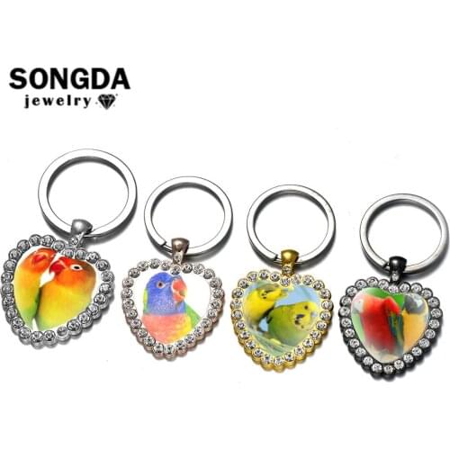 SONGDA Lovely Colorful Parrot Bird Key Chain Animal Jewelry Cute Bright Color Macaw Art Photo Glass Cabochon Keychain for Lovers