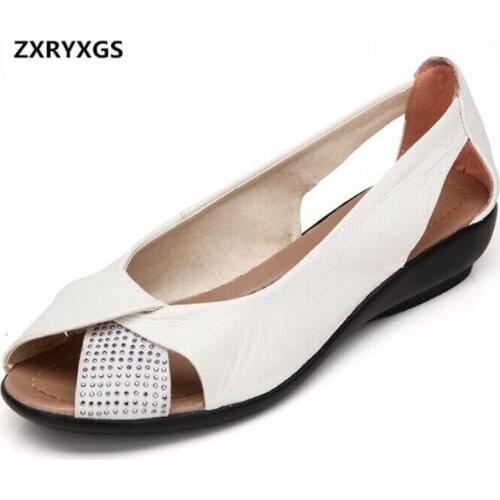 New Summer Women Sandals Rhinestone Shoes Woman Fashion Sandals Flat Large Size Soft Comfort Really Leather Shoes Casual Sandals