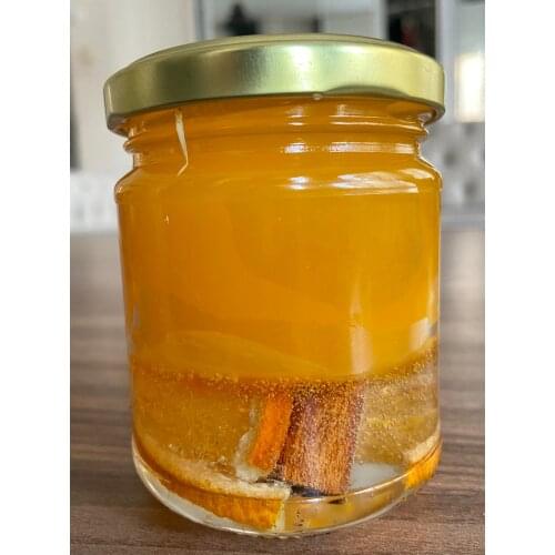 Cinnamon Scented and Orange Design Jar Candle