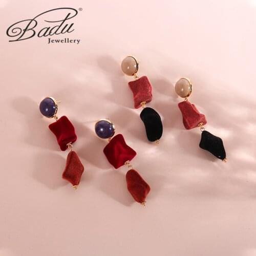 Badu 2021 New Winter Womens Geometry Flocking Drop Earrings Fashion Jewelry Bohemia Metal Long Ear Jewelry Party Gift