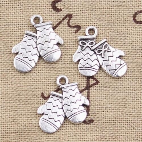 15pcs Charms Christmas Gloves 18x15mm Tibetan Silver Color Pendant Findings Accessories DIY Vintage Choker Handmade Jewelry