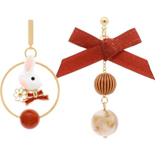Japanese style Asymmetric Cute Rabbit Bow Pendant Clip Earrings Vintage Red Bow-knot Beads Ear Clip Earrings for Women Female