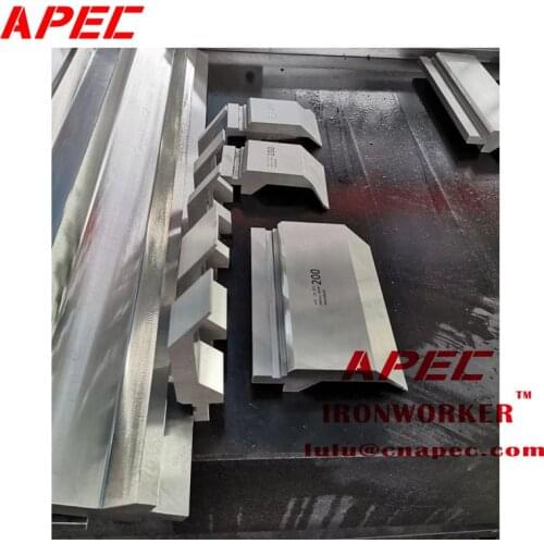 Punch die for hydraulic bending machine