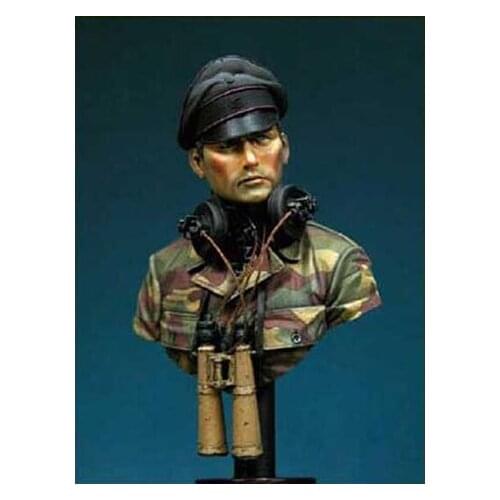 Unpainted Kit 1/ 10 Panzer Officer Normandie 1944 bust not include the base Historical Figure Resin Kit