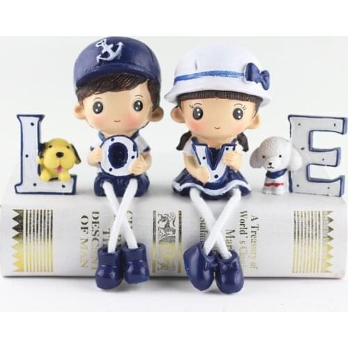 4pcs/set Creative love navy family of 4 hanging feet doll cute shelf resin crafts desk ornaments home decoration accessories