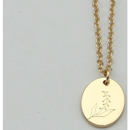 Custom Jewelry Lily Birth Flower Pendant Necklace Oval Engraved Flower Necklace for Womens Gift
