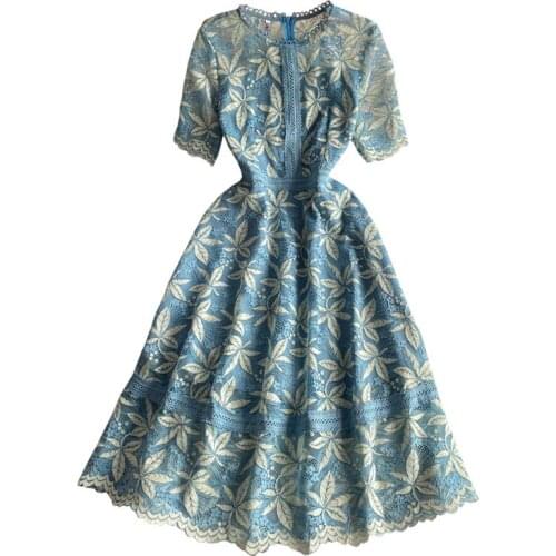 European Summer New High-end Thin Lace Hollowed Out Elegant Temperament High-waist Short-sleeved Dresses Women Fashion 2021