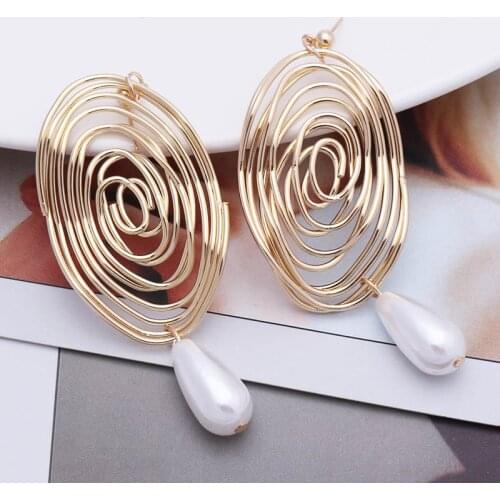 Trendy Water Drop Pearl Earrings For Women Fashion Simple Circling Metal Wire Design Statement Drop Earrings Party Gifts