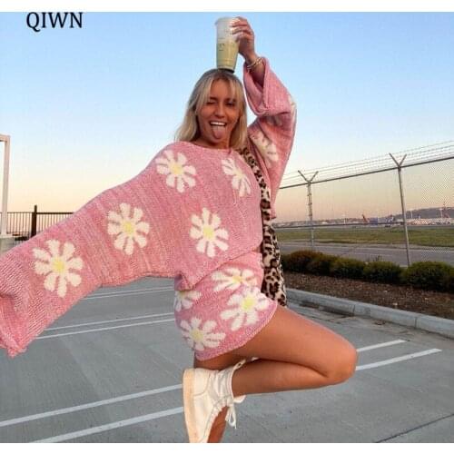Floral Knitted Casual Sweater Matching Set Loungewear Loose Top and Shorts Set Fashion Outfits Autumn 2021 Clothes