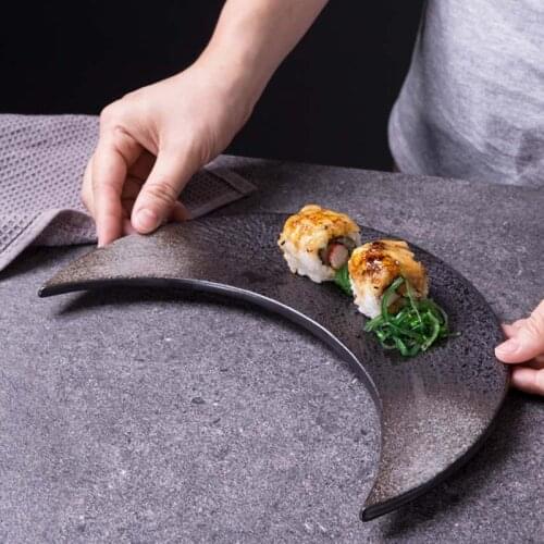 Japanese-style retro creative ceramic plate moon plate special-shaped plate special restaurant personality sushi dishes commerci