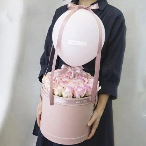 Creative Portable Round Leather Flowers Gift Packaging Boxes For Wedding Party Decor Florist Handy Flower Gift Case