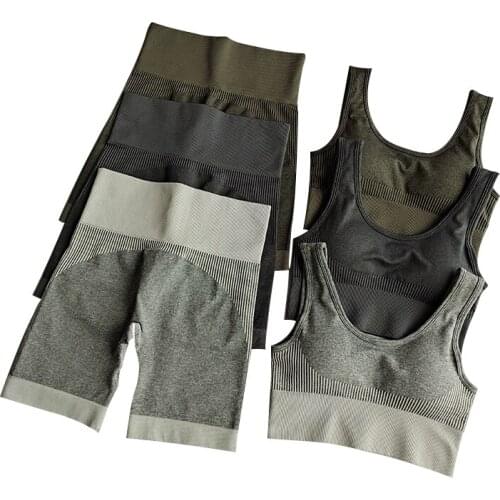 Spring And Summer Sport Seamless Yoga Clothes Fast Drying Gathering Underwear Running Training 3 Point Pants Womens Suit