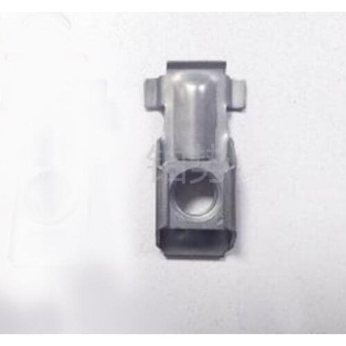 Car frame nut 2010-peu guo t20 6ci tro enC 4Tr ium phS ega 2co mpa rtm ent DS4 nut Engine low plate Claw nut assembly