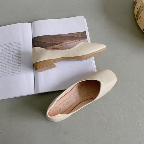 Retro Square Toe Flat Shoes Female Spring New Fashion Shallow Mouth Wild Gentle Wind Fairy Grandma Shoes Soft Sole Peas Shoes