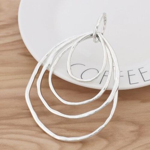 2 Pieces Tibetan Silver Large Hammered 4 Rings Circles Charms Pendants for Necklace Jewellery Making 102x70mm