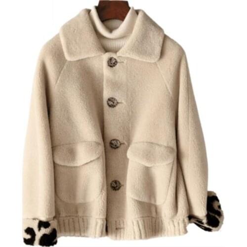 Fad New Winter Casual Elegant Warm Autumn Jacket Female Women Real Lamb Fur Coats Genuine Fur Coat A070
