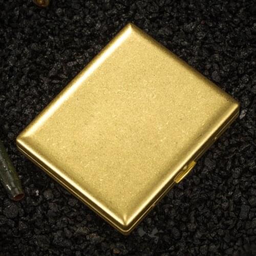 Upscale Brass Cigarette Case Box Men Portable for 20 Cigarettes Flip Open Traveling Cigarette Container Gift for Friend