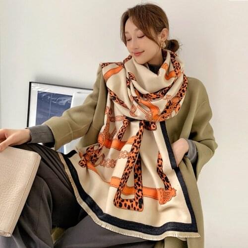 KOI LEAPING new fashion European and American style ladies Cashmere scarf soft warm scarf leopard chain pattern shawl blanket