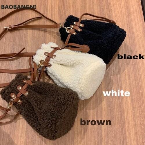 Korea Stlye Winter new soft wool women handbag mini cute women Drawstring Bucket bag plush Female Messenger bags bolsa feminine
