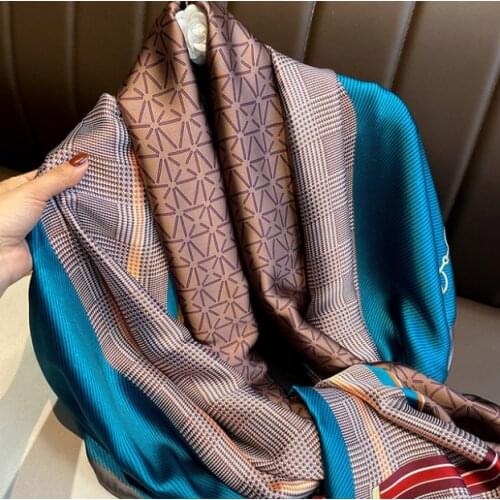 New sunscreen scarves women fashion houndstooth printed shawl silk Joker scarf spring and autumn European and American scarves