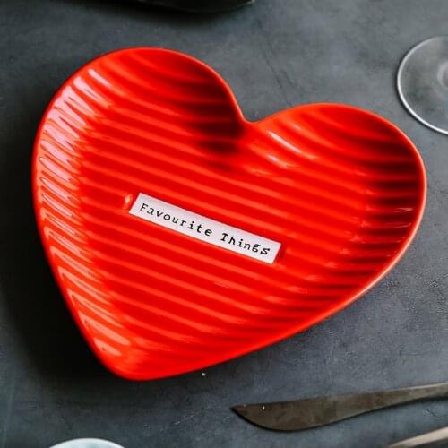 Jingdezhen Nordic sweet love plate creative heart-shaped English ceramic breakfast inventory heart plate Western food plate