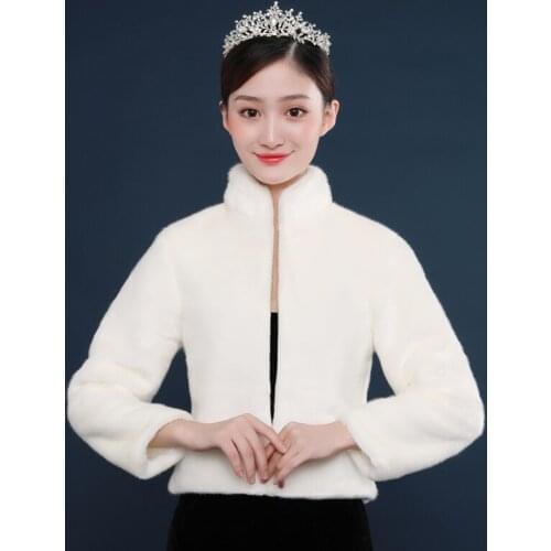 New Arrive Women Bridal Shawl Fur Faux Fur Wrap Elegant Warm Bolero Ivory Color Wedding Wrap Bridal Jacket Coat Winter Fur Cape