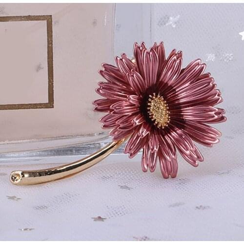 Daisy Trendy Brooch Flower Pin 2020 High Quality Elegant Small Fresh Lady Brooches For Women And Mom Gift Simple Accessories