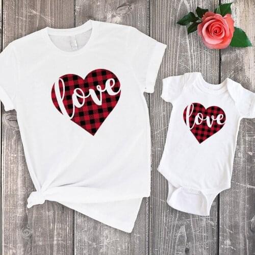 Mom and son matching clothes baby girl christmas family summer tshirt mama tops family look mommy and me love print