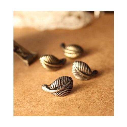 Vintage Alloy Leaf Leaves Stud Earrings Retro Fashion Antique Bronze Jewelry for Women Girl Metal Simple Ear Accessories Gift