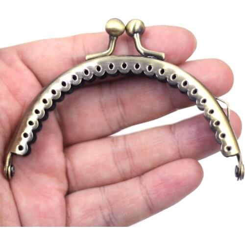 30PCS 8.5cm Ruffled Arch Purse Frames Kiss Clasps Clutch Buckle Handbag Handle Luggage Bag Crafts Making Hardware Accessories
