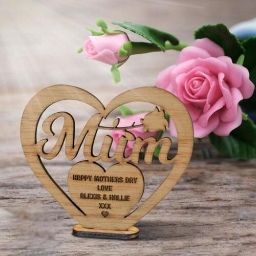 Wooden Heart Shaped Ornaments for Mothers Day Wood Craft Ornaments Freestanding Love Creative Gift for Mother