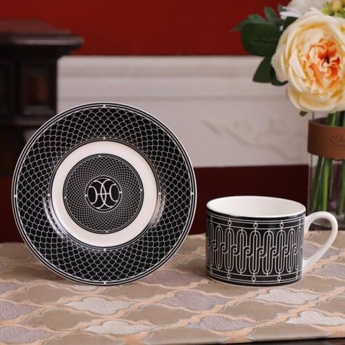 New European Decor Modern Ceramics Coffee Mug Cup Western Bone Porcelain Tableware Decorations Tea Cups Dessert Tray