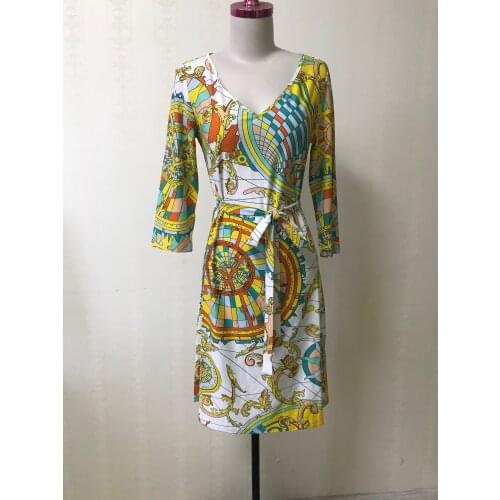 New Womens v-neck fashion show, fashion, with belt， elastic knitted slim dress