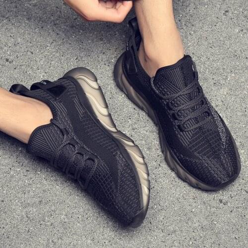 2021 Mens Mesh Shoes Spring Summer Breathable Sneakers Casual Soft Sole Comfortable Flying Woven Shoes Men
