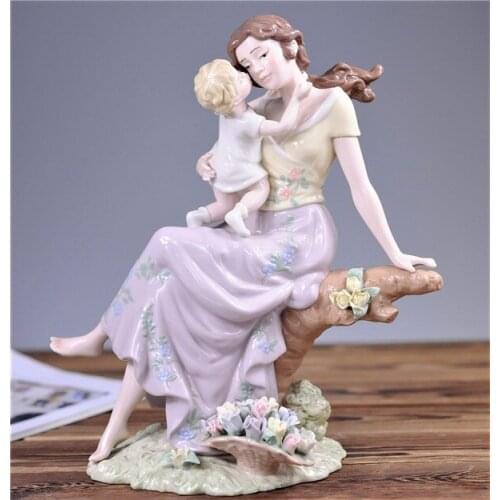 Elegant Mother Hold the baby Porcelain Statue Ceramic Handcrafts Home Decoration Living Room Ornaments