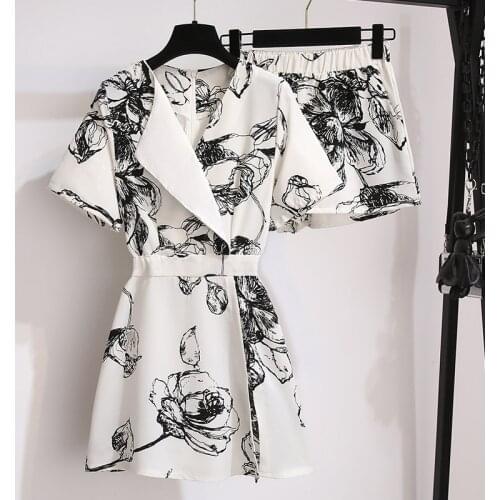 Large size womens dress 2021 new foreign style loose chiffon dress, summer dress, slim and age reducing two-piece suit