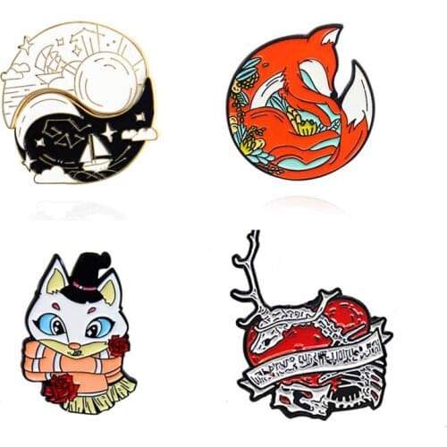 Cute Fox Lapel Pins Enamel Badges Fashion Cartoons Anime Brooches For Women Mini Hijab Pins Decorative Badges Vintage Brooches