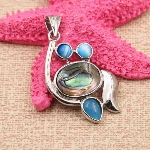Natural Blue Abalone Shell Necklace Pendant Animal Shape Fashion Jewelry Lady Christmas Gift Sweater Chain Accessories B1138