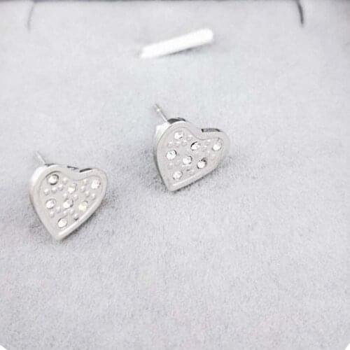 Stainless steel titanium steel love heart diamond-studded personality simple net celebrity same style earrings