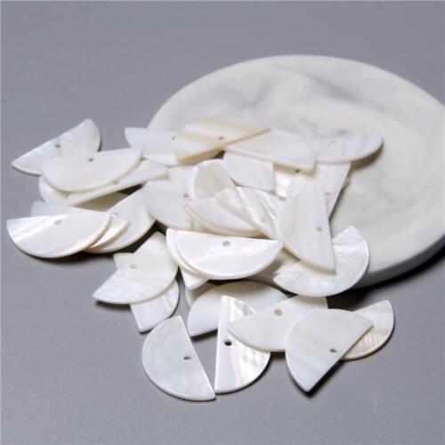 20pcs Semicircle Natural Mother of Pearl Beads White Shell Charm Bead For DIY Earring Necklace Jewelry Making Accessories Supply