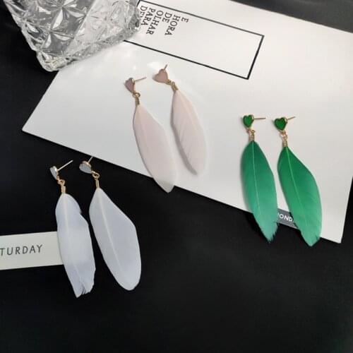 Korean Elegant Love Heart Dangle Earrings Students Long Feather Tassels Sweet Girl Fashion Earrings 3100
