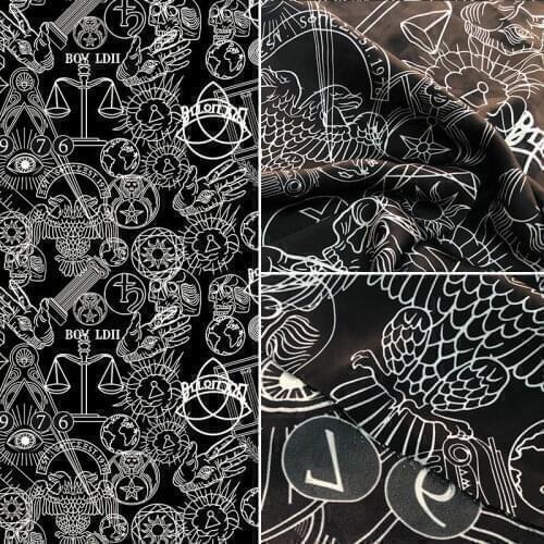 Spring new printed fabric European brand black bottom balance, sewing fabric factory shop is not out of stock